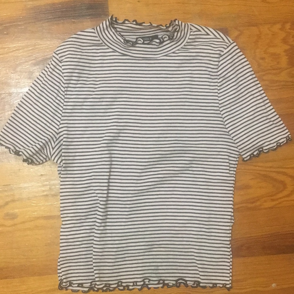 Top (ruffled)